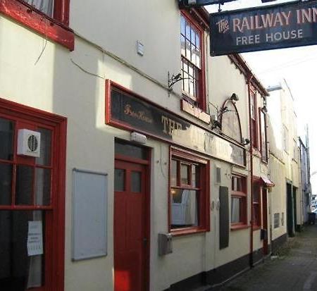דוליש The Railway Inn מראה חיצוני תמונה
