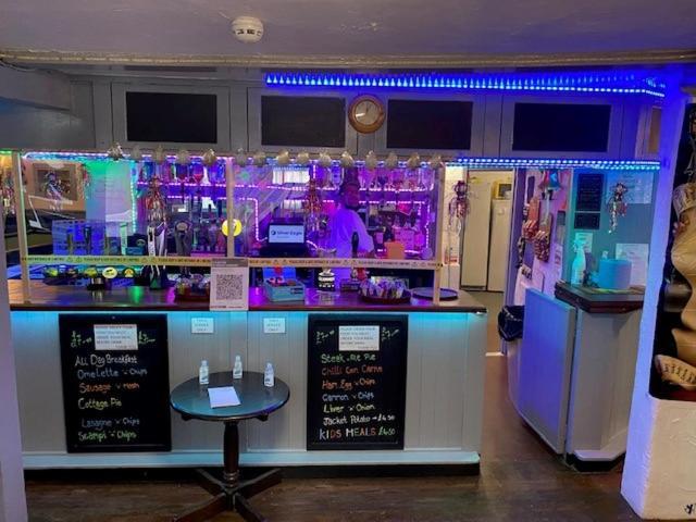 דוליש The Railway Inn מראה חיצוני תמונה