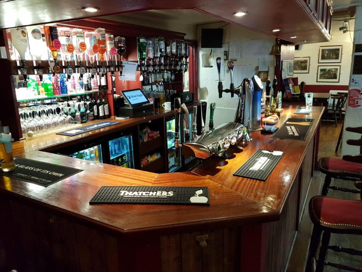 דוליש The Railway Inn מראה חיצוני תמונה