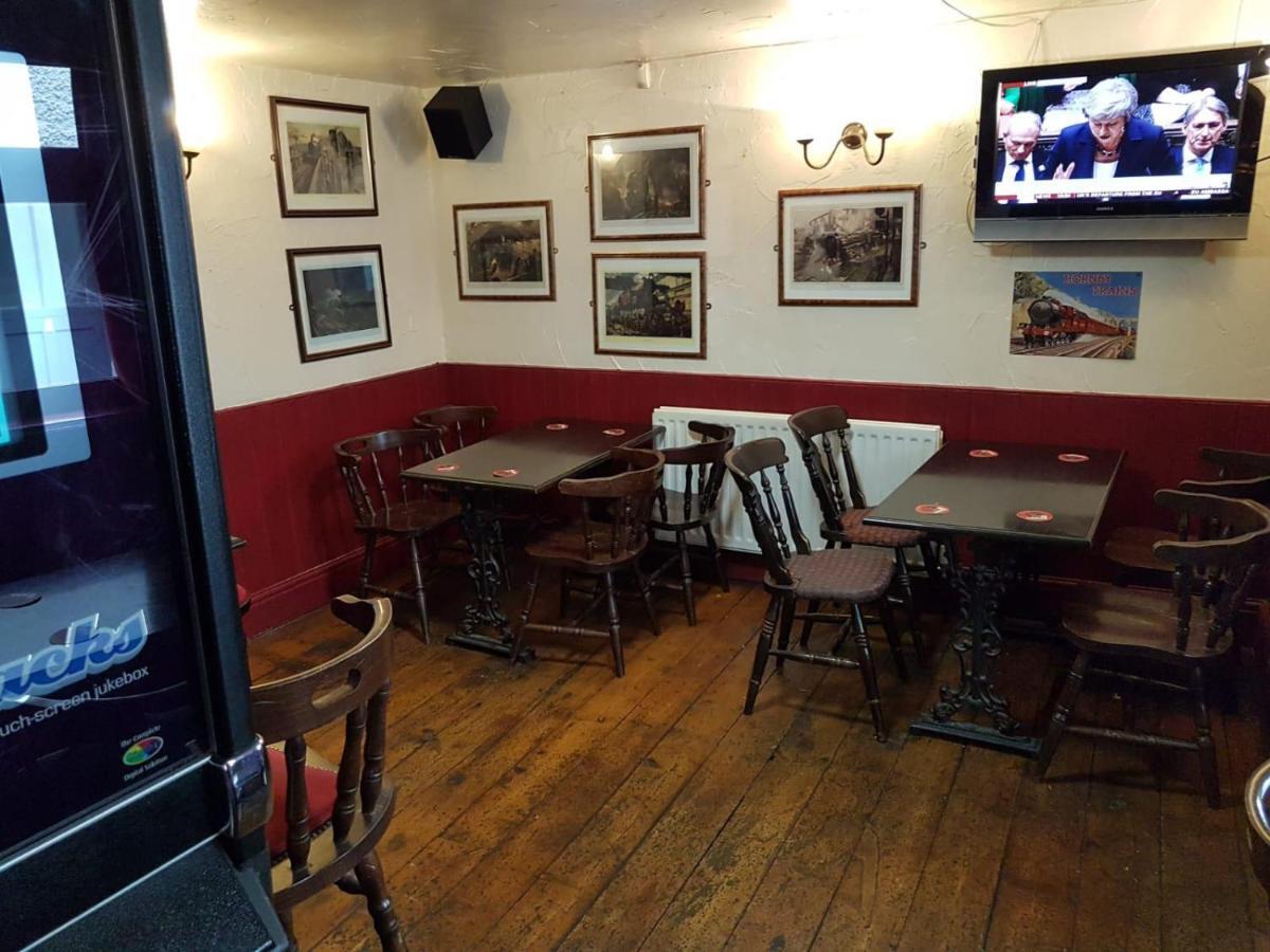 דוליש The Railway Inn מראה חיצוני תמונה