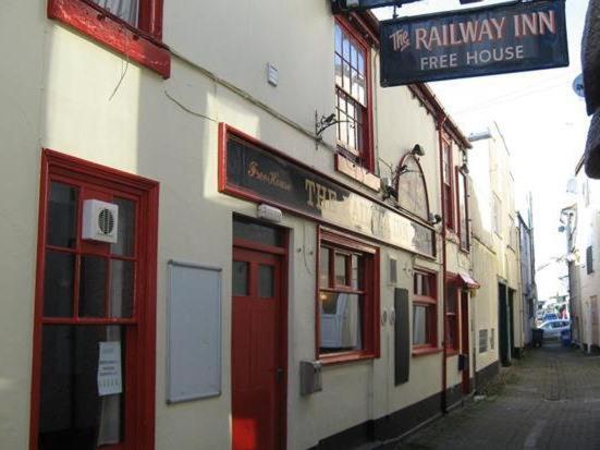 דוליש The Railway Inn מראה חיצוני תמונה